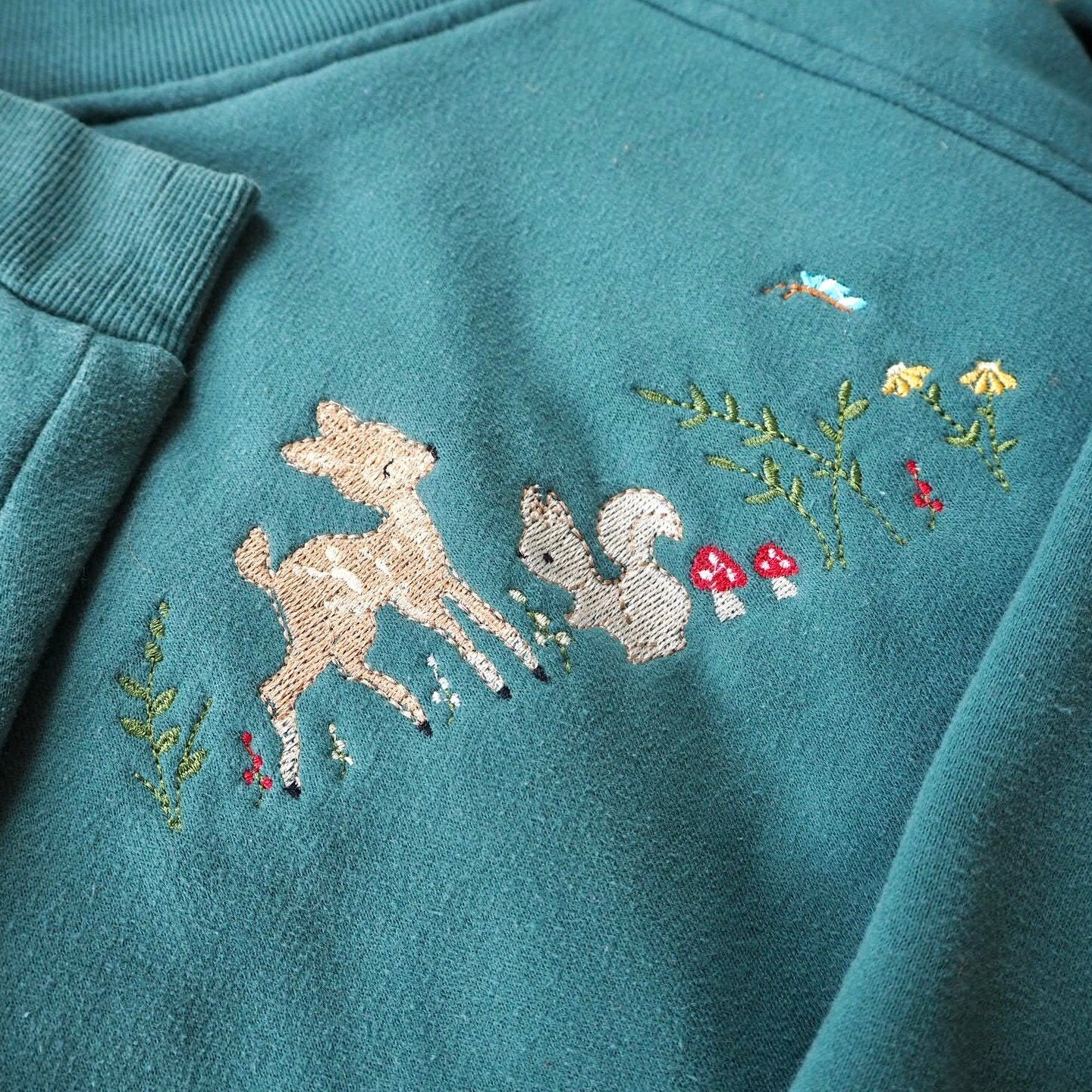 Green Embroidered Floral Forest Sweatshirt | Size Extra Small