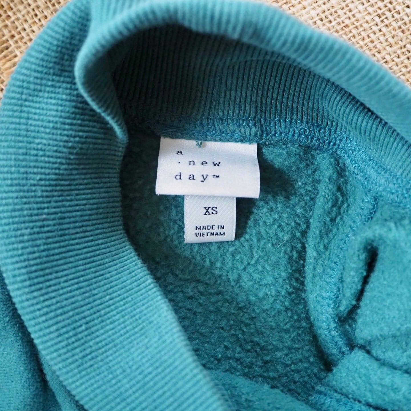 Green Embroidered Floral Forest Sweatshirt | Size Extra Small