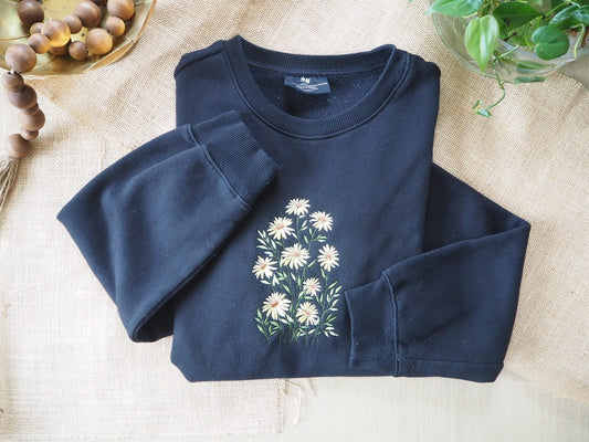 Black Casual Embroidered Sunflower Sweatshirt - Size Medium